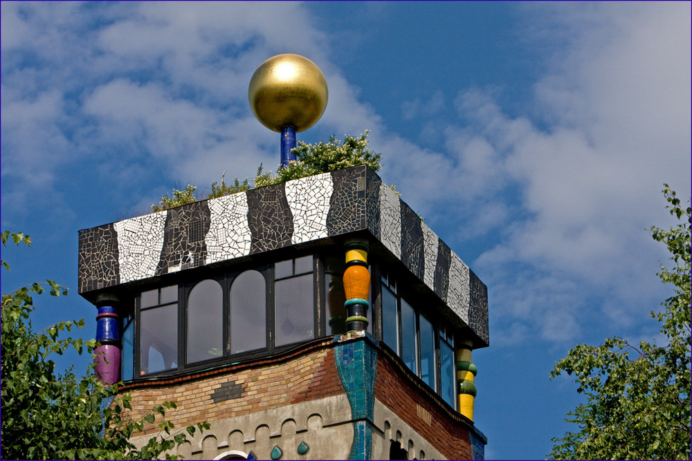 Wohnturm im Hundertwasser-Haus in Bad Soden/Ts.