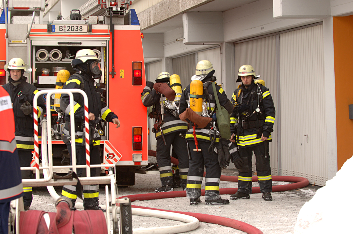 Wohnungsbrand Angerburger  Allee 55  in Berlin - Charlottenburg am 30.12.10