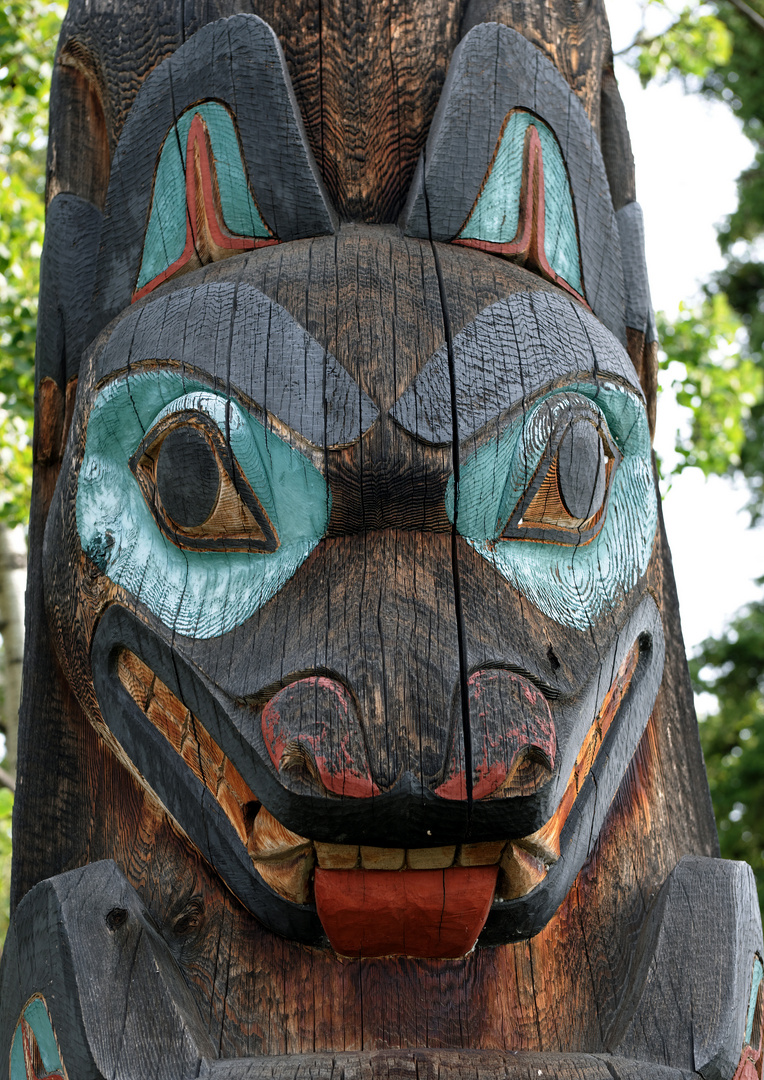 Wolf Totem Museum of the North Fairbanks Alaka