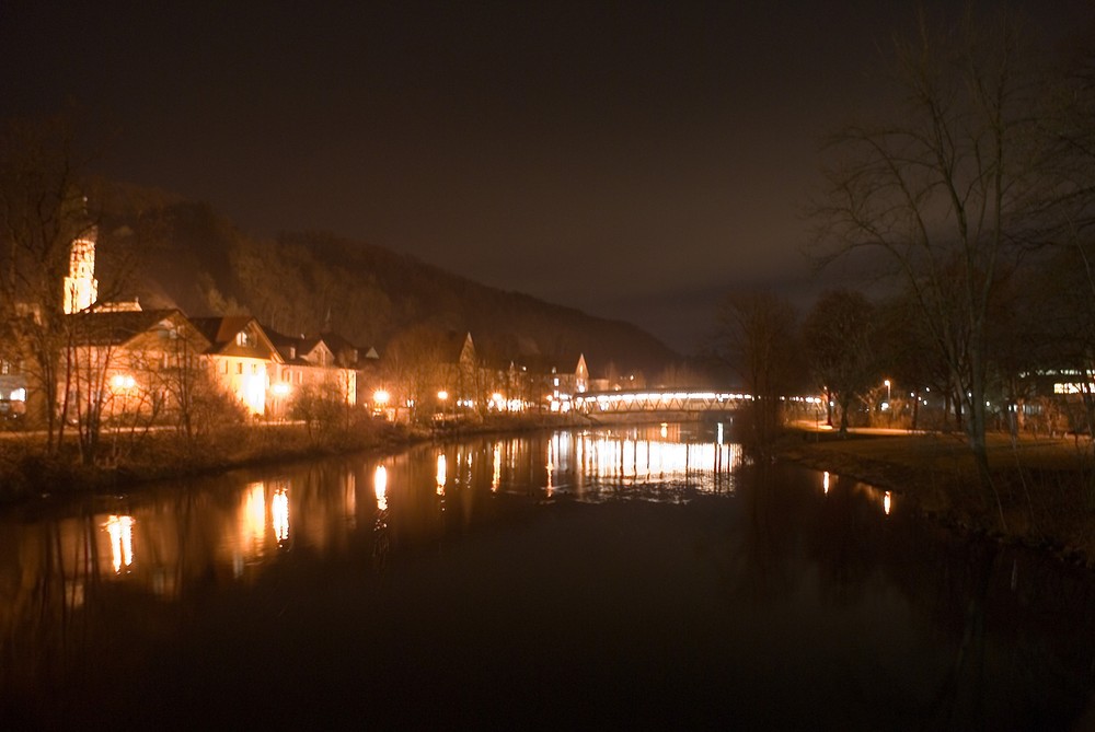 Wolfratshausen bei Nacht