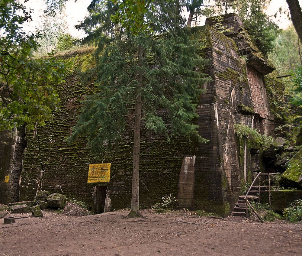 wolfsschanze Foto & Bild architektur, lost places, bunker Bilder auf