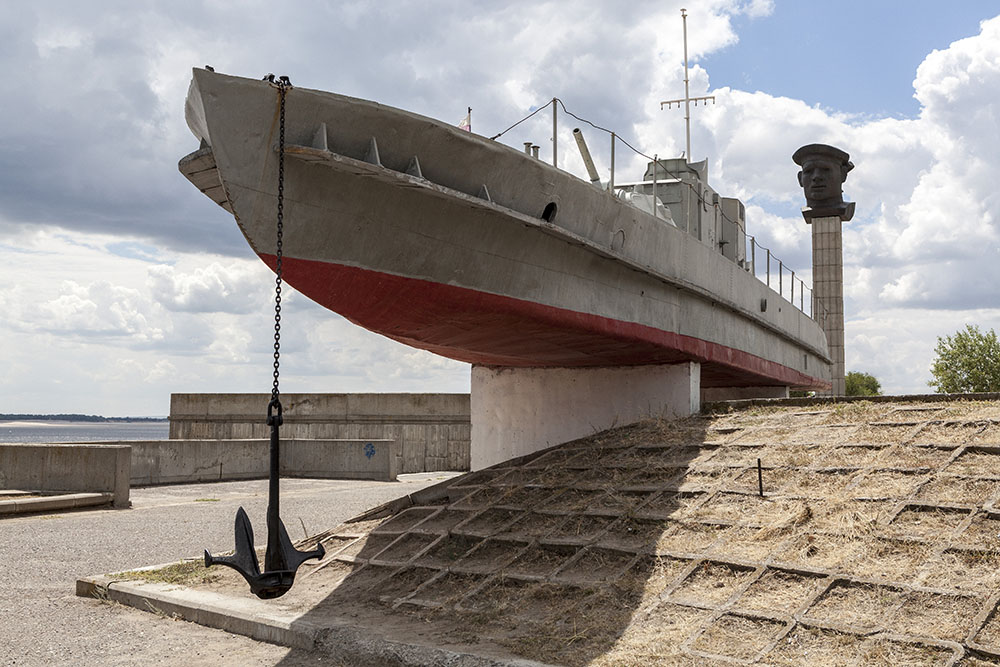 Wolgograd, Denkmal an der Wolga 2