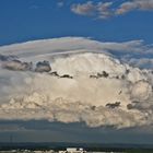 Wolke am abendlichen Osthimmel über Köln