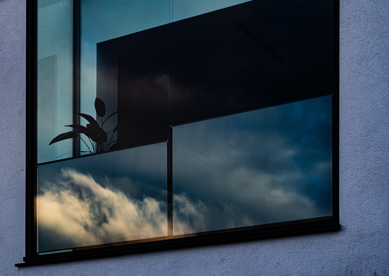 Wolke im Fenster