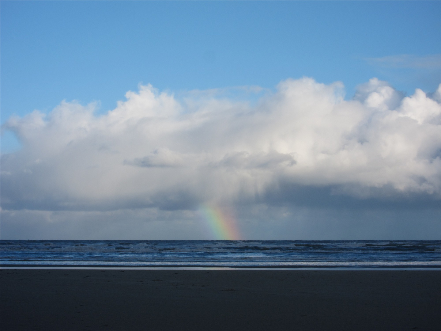 Wolke küsst Meer