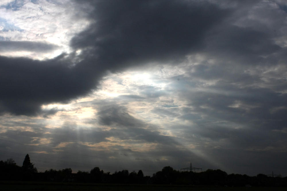 Wolke küsst Sonne