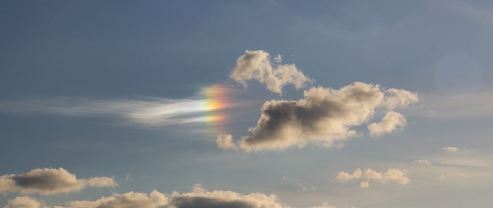 Wolke mit Raketenantrieb