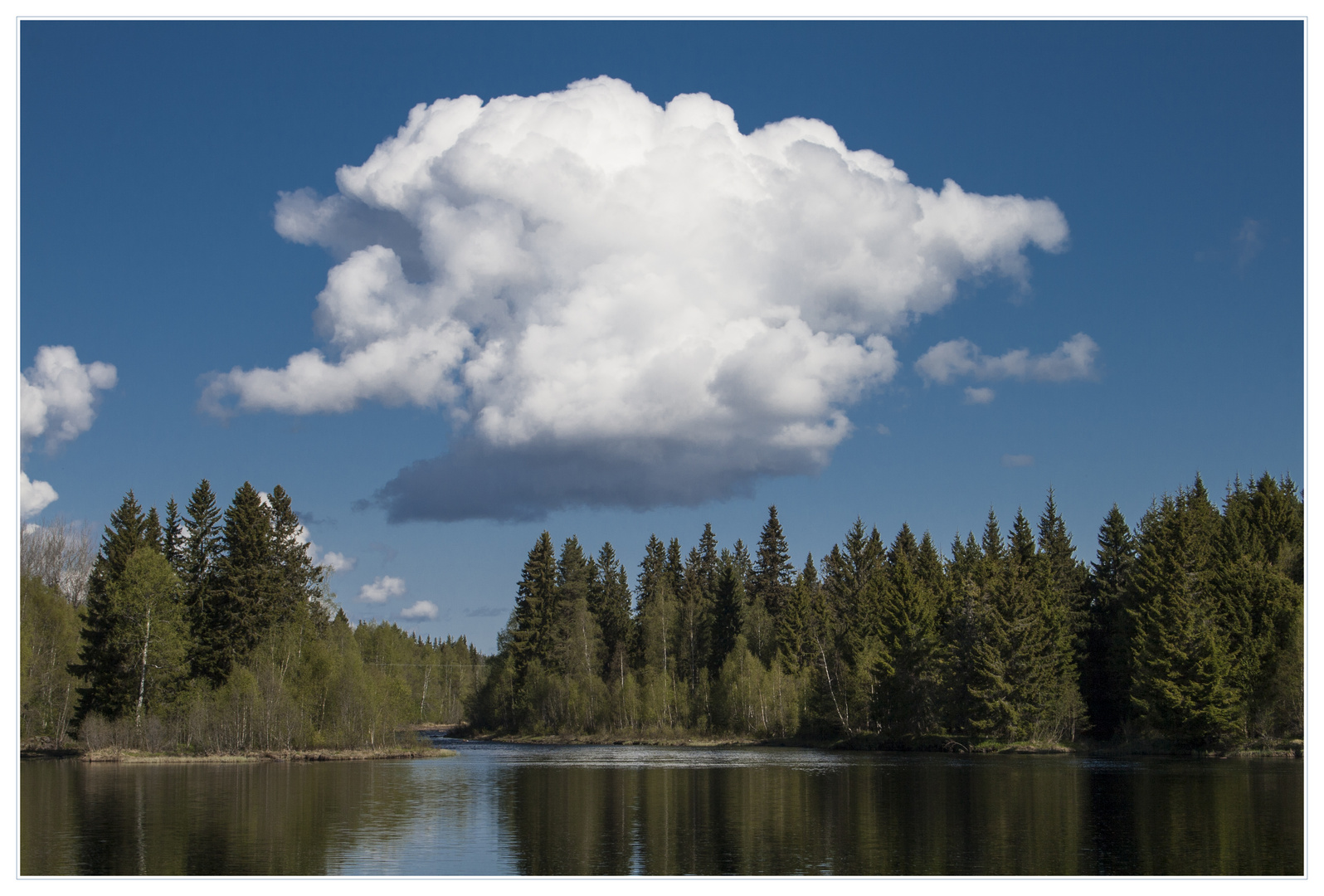 Wolke über dem See ...