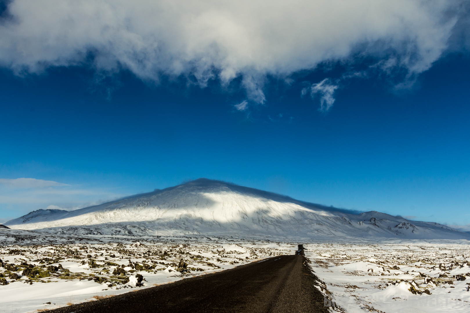 Wolke über dem Snaefellsnesjökull