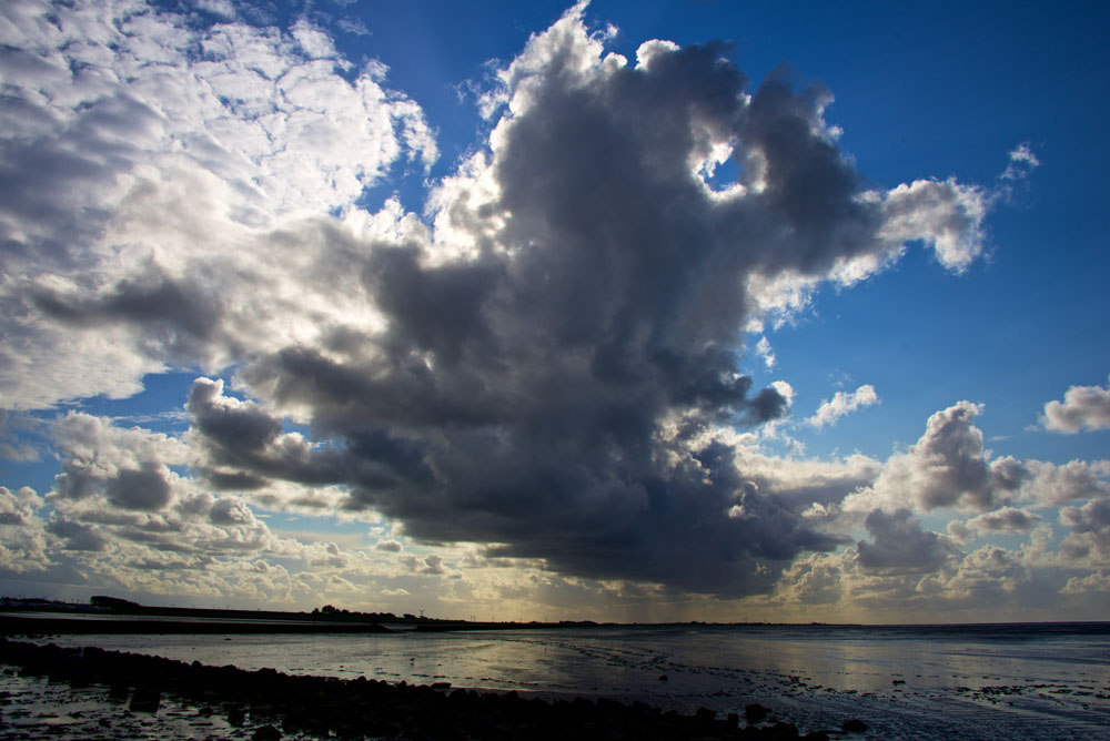 Wolke über dem Watt bei Bessersiel