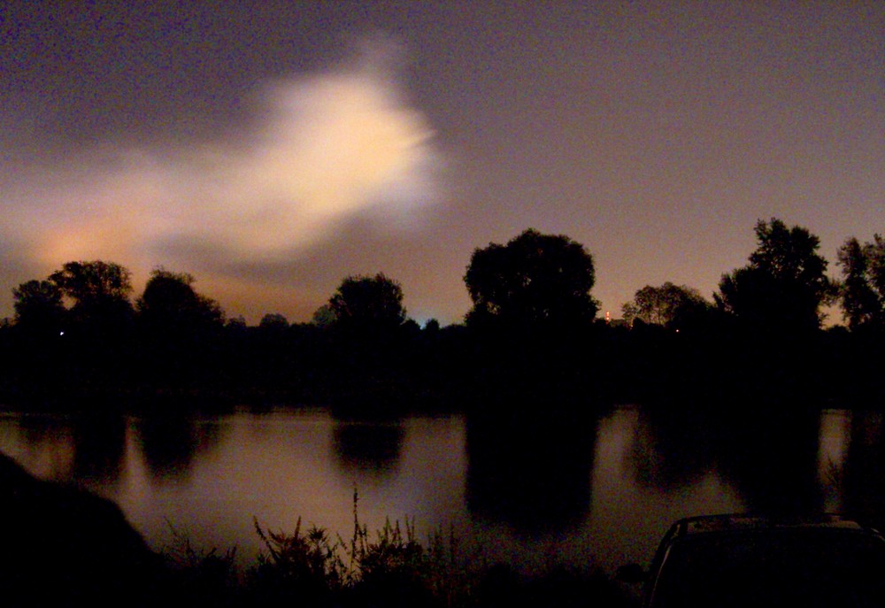 Wolke über der Elbe