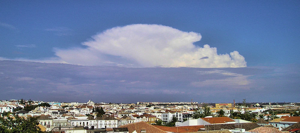 Wolke über Tavira