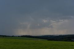 Wolke8 mit Regen