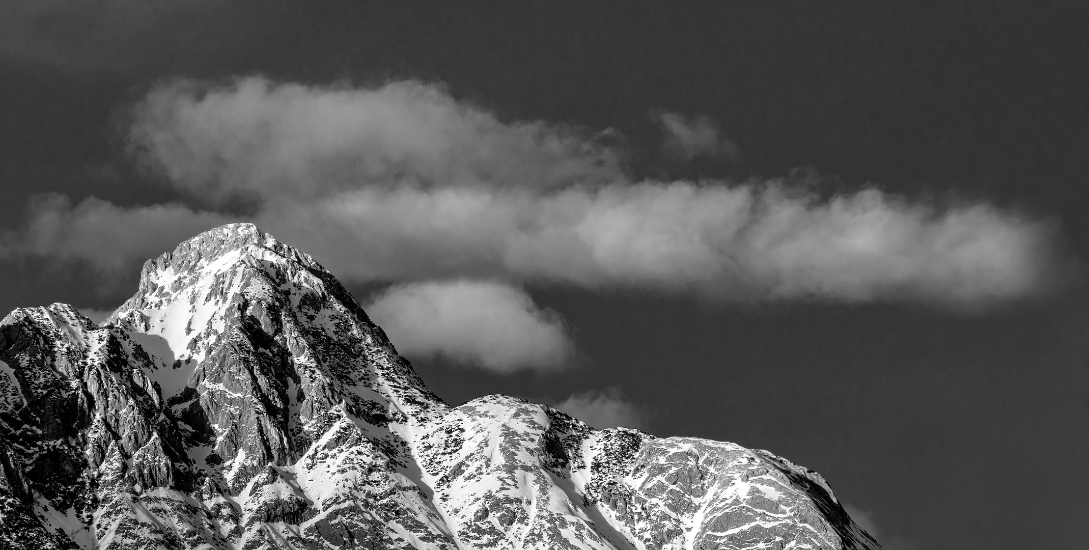 Wolken am Berg