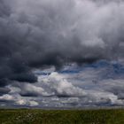  Wolken am Elb-Deich 