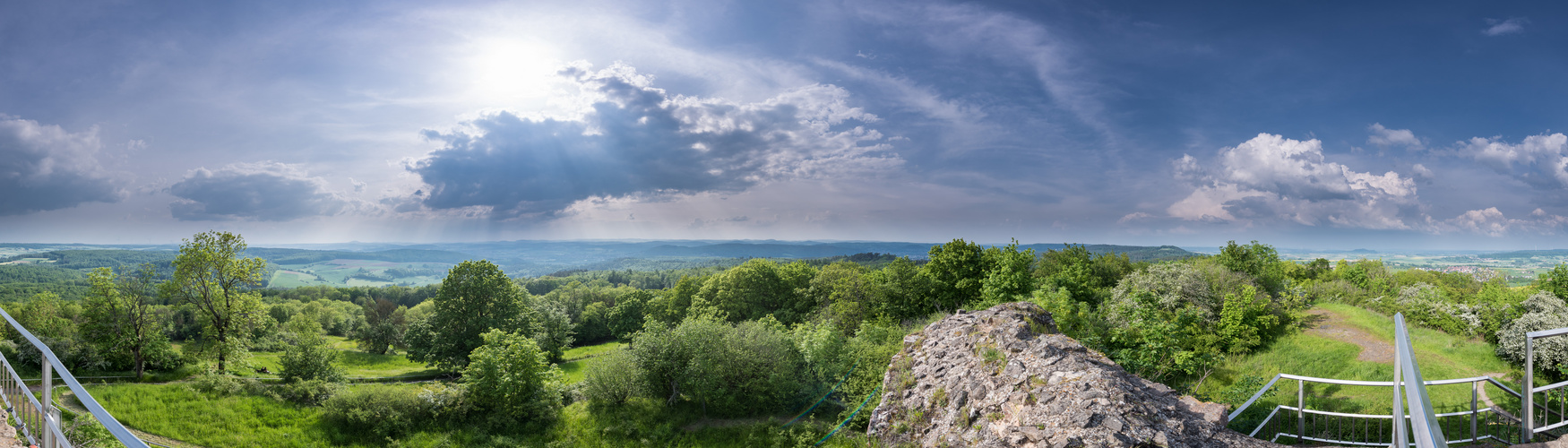 Wolken am Frauemberg 