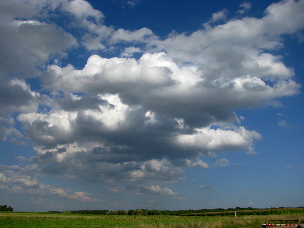 Wolken am Nachmittagshimmel