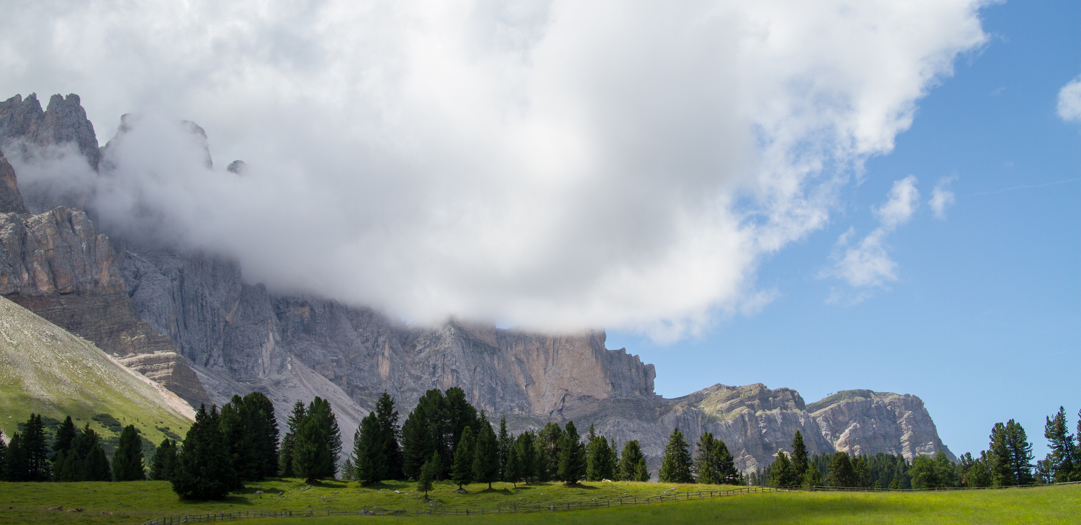 Wolken an der Geisslergruppe