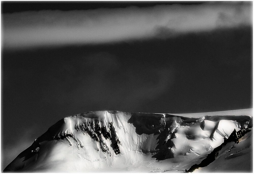 Wolken, Berge und Gletscher ...