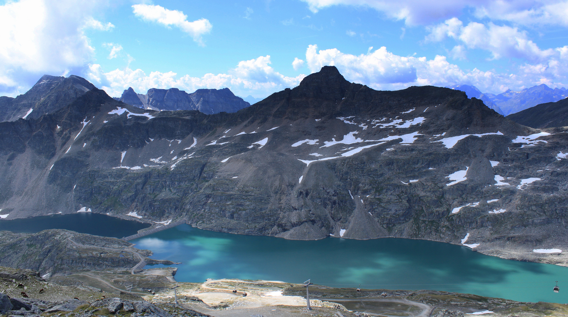 -Wolken-Berge-Wasser-