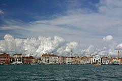 Wolken drohen Venedig