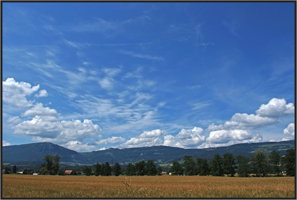 WOLKEN