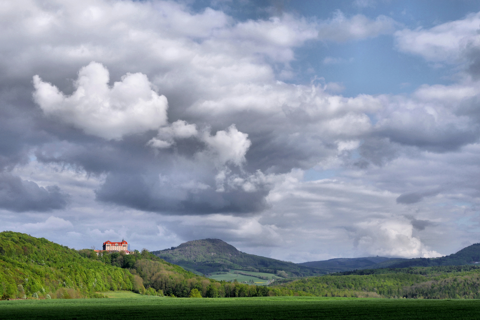 WOLKEN...