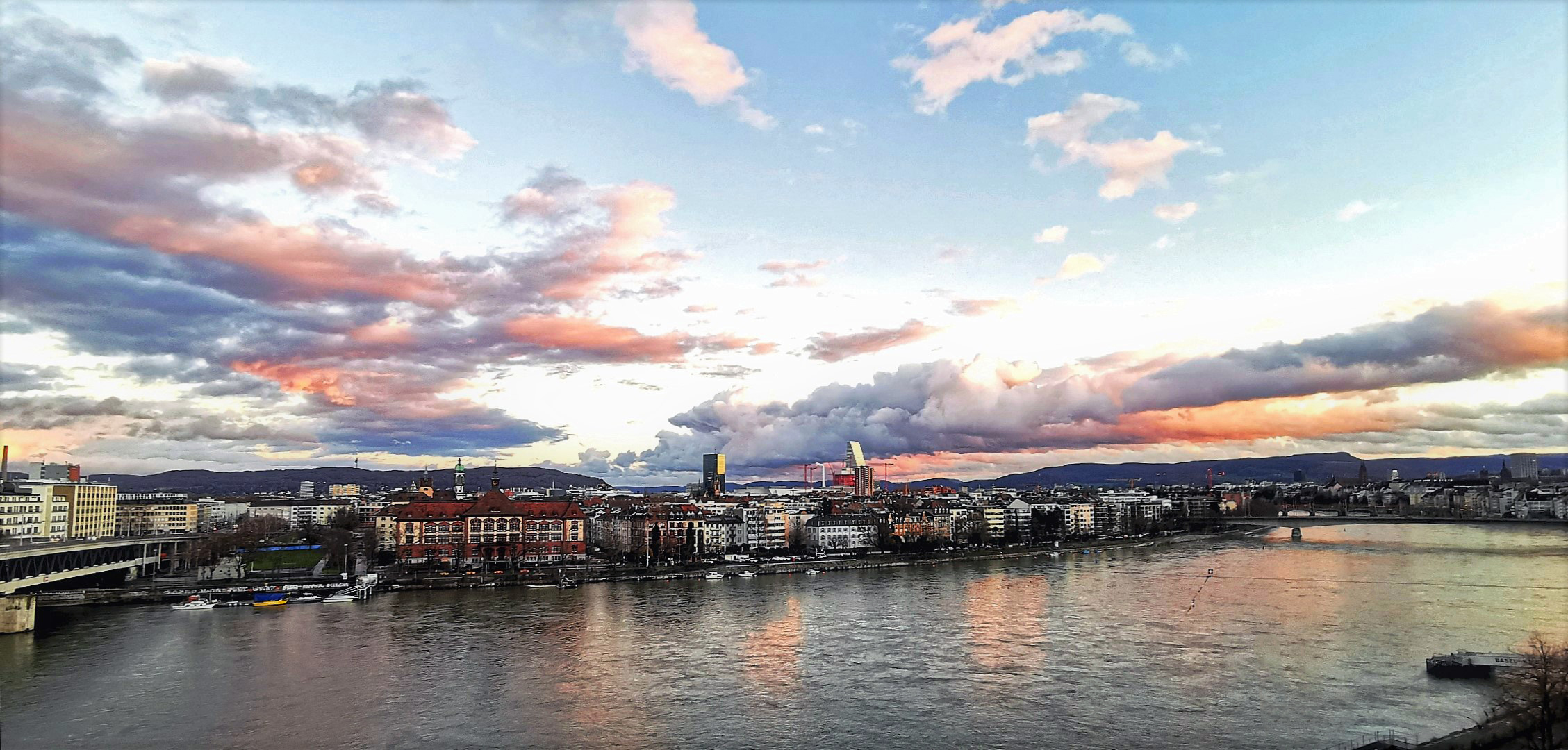 Wolken-Farbenspiel