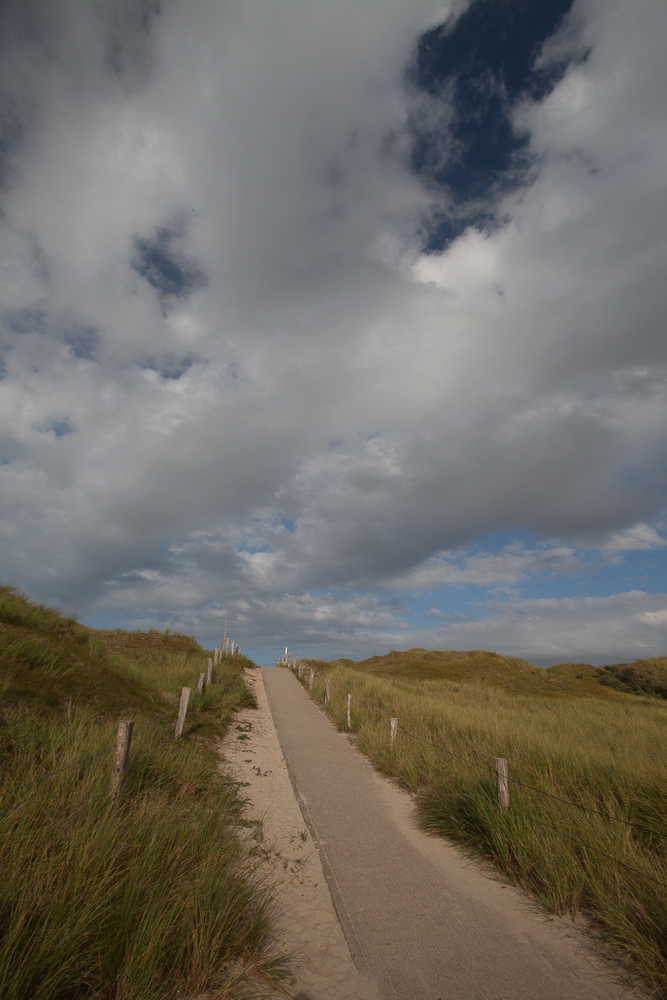 Wolken fliegen vorbei