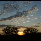 Wolken Formationflug am Abendhimmel