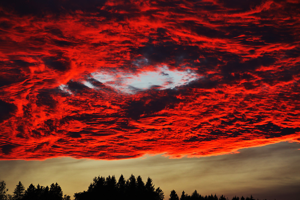 Wolken-Himmels-Auge........