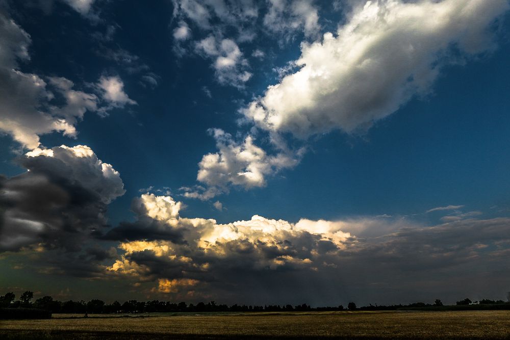 Wolken im Anzug