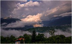 Wolken im Tal