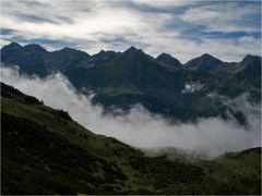 Wolken im Tal