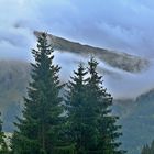 Wolken in den Bergen