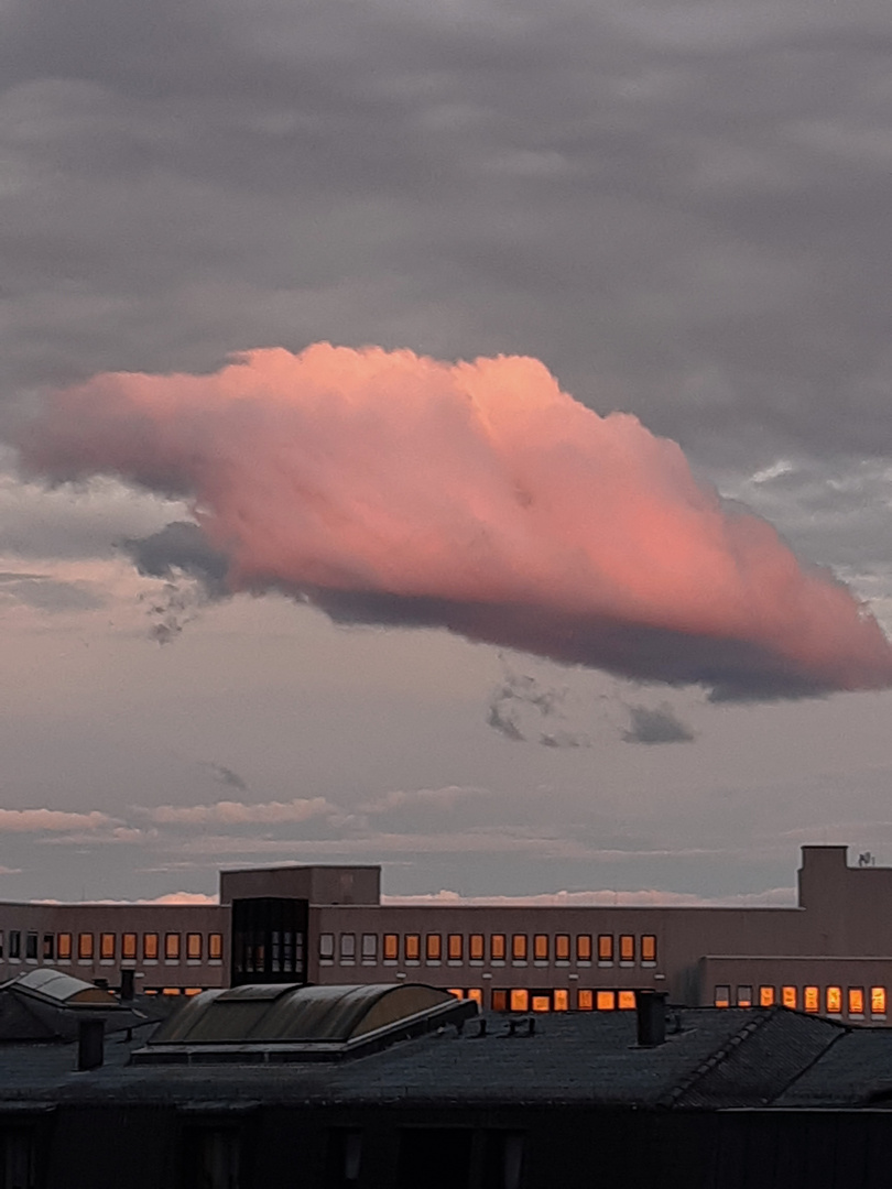 Wolken in der Dämmerung