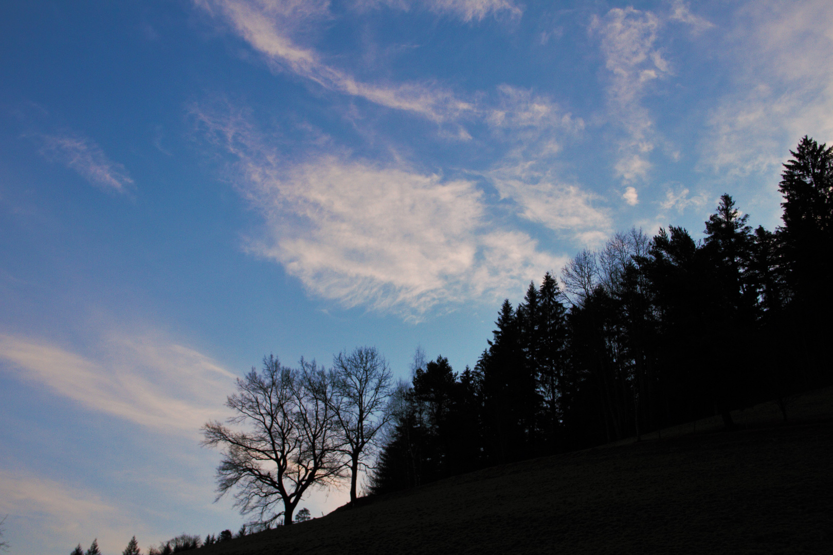 Wolken in der Frühe