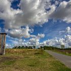 Wolken in der Wartenberger Feldmark in Berlin