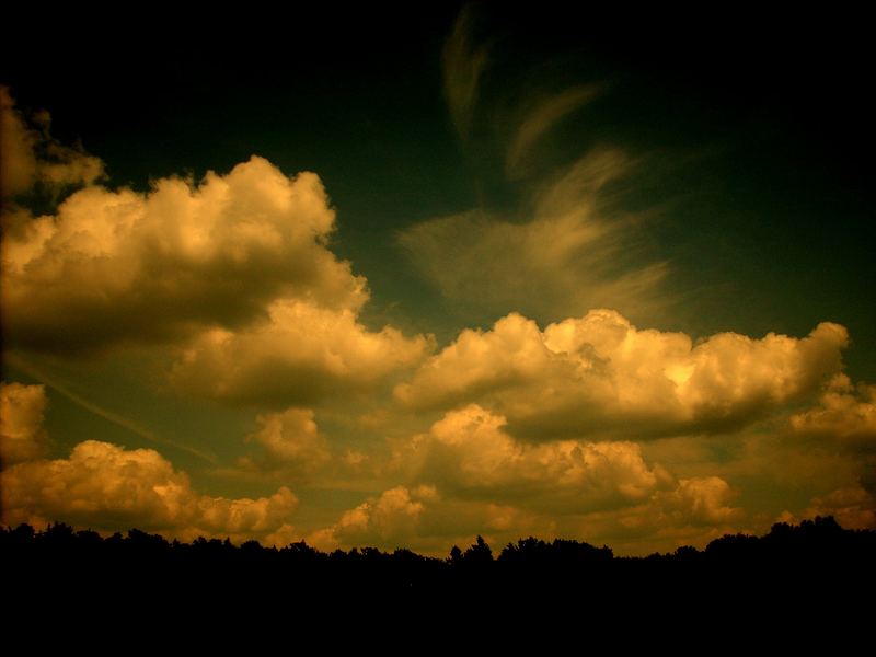 Wolken in gelb