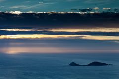 Wolken Licht und Wasser