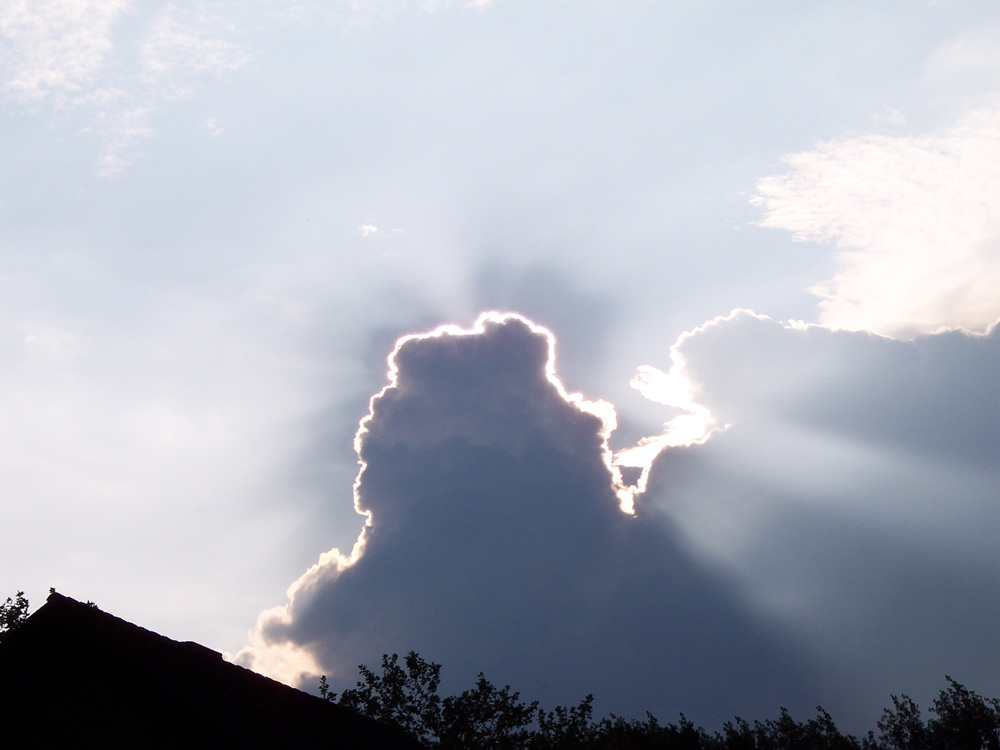 Wolken mit blinzeln