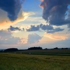 Wolken mit Hintergrundbeleuchtung