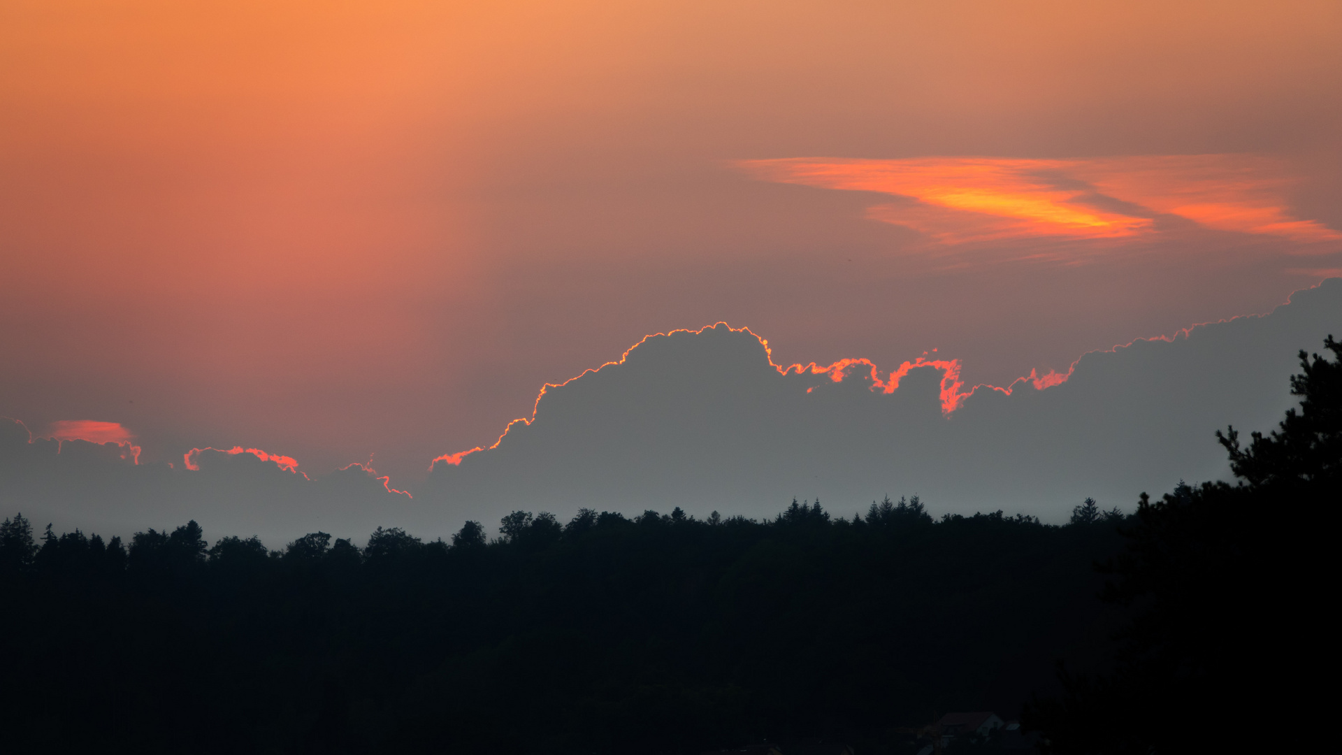 Wolken mit Rand