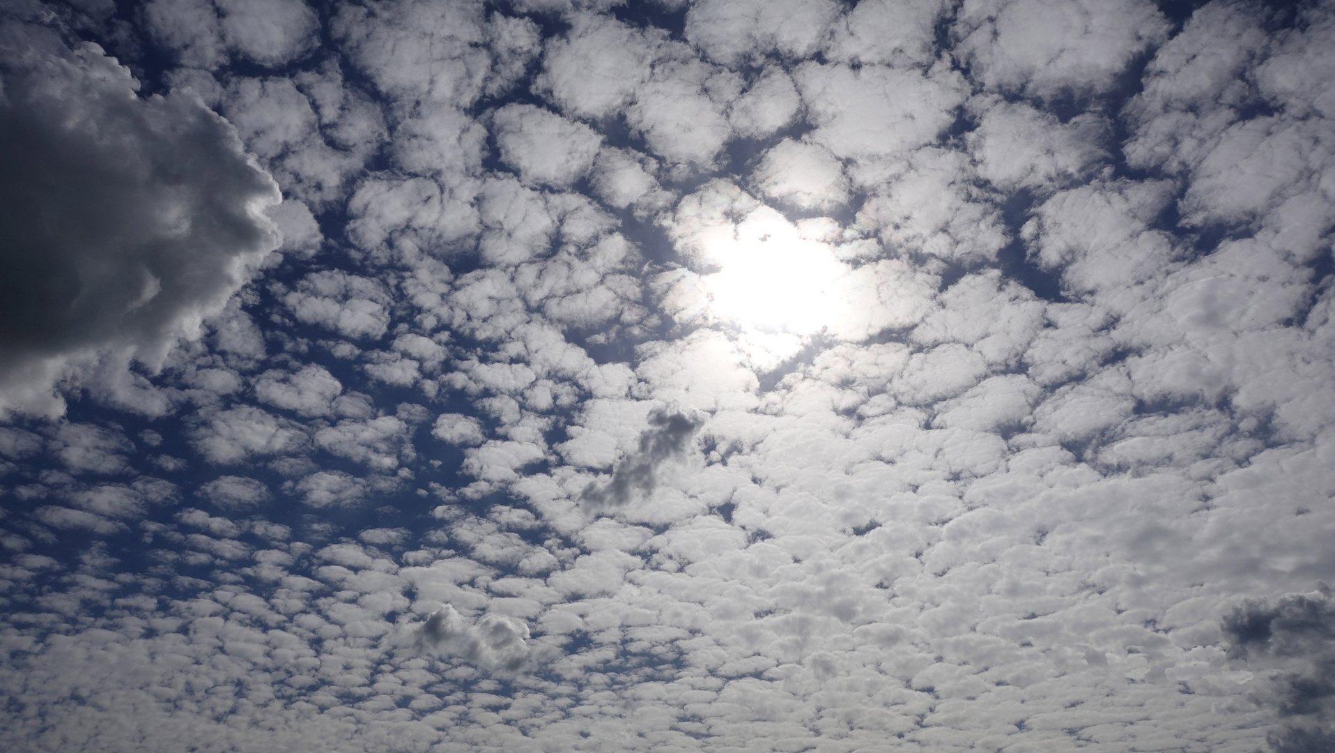 Wolken mit Sonne