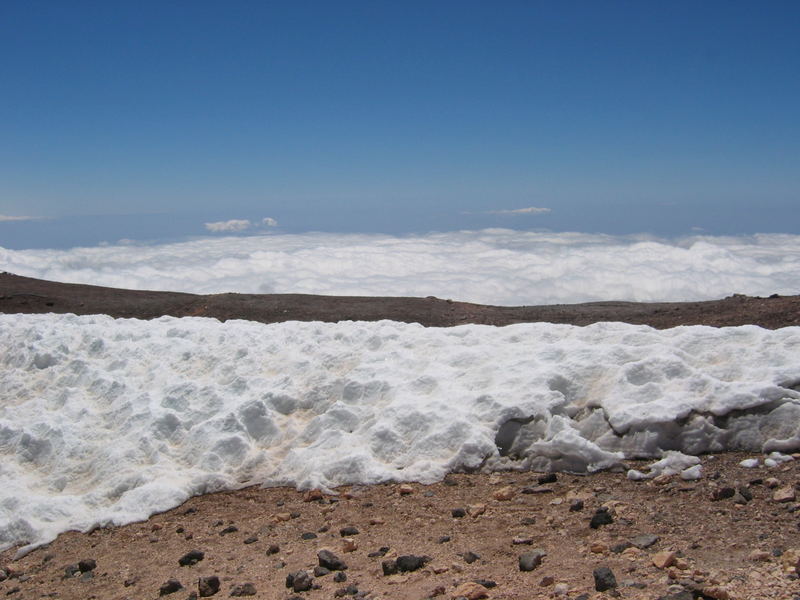 Wolken oder Schnee? Oder beides?