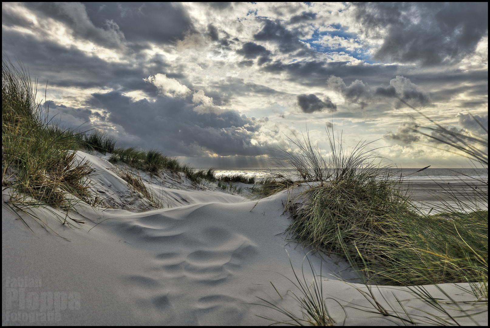 Wolken, Sand, Meer und Wind.... Dünen, die ich fantastisch find.