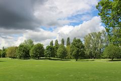 Wolken, Sonne, wechselhaft