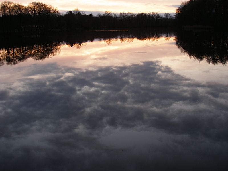 Wolken-Spiegelung