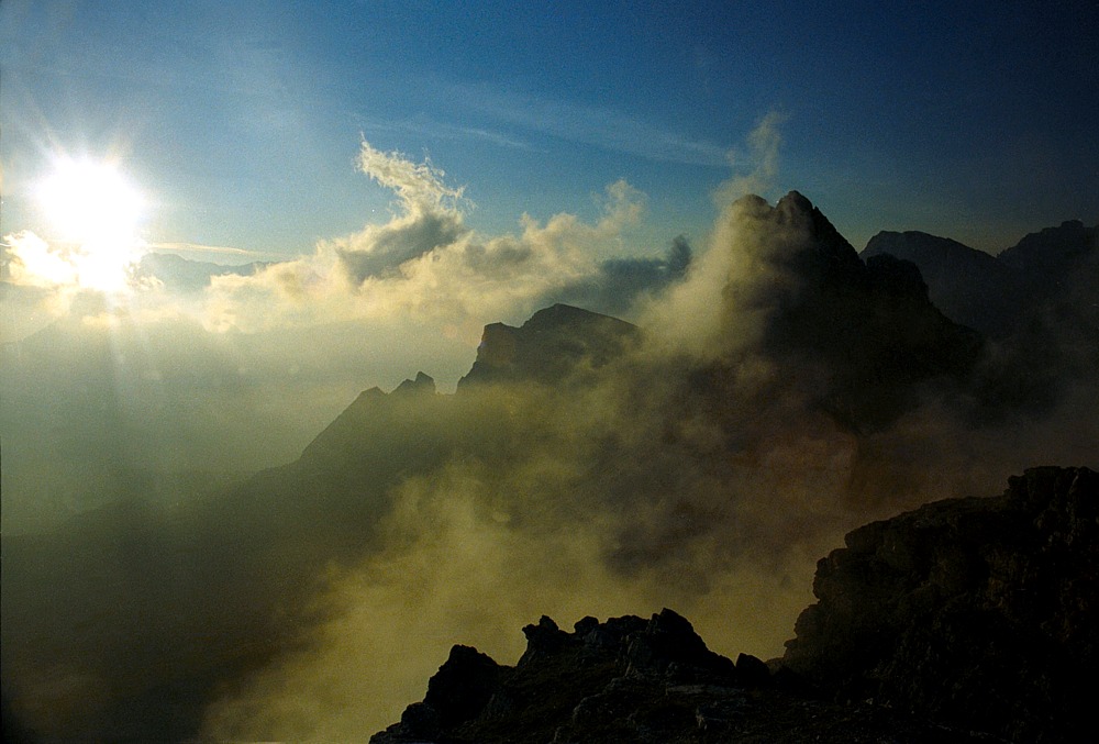 Wolken steigen auf