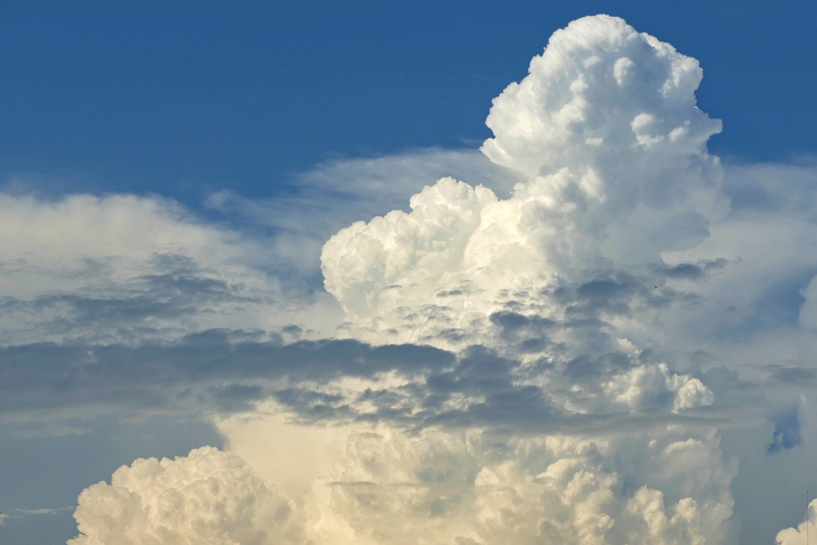 Wolken über Aschaffenburg